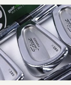 Titleist 690CB Irons / 4-PW / Stiff Flex Dynamic Gold S300 Shafts