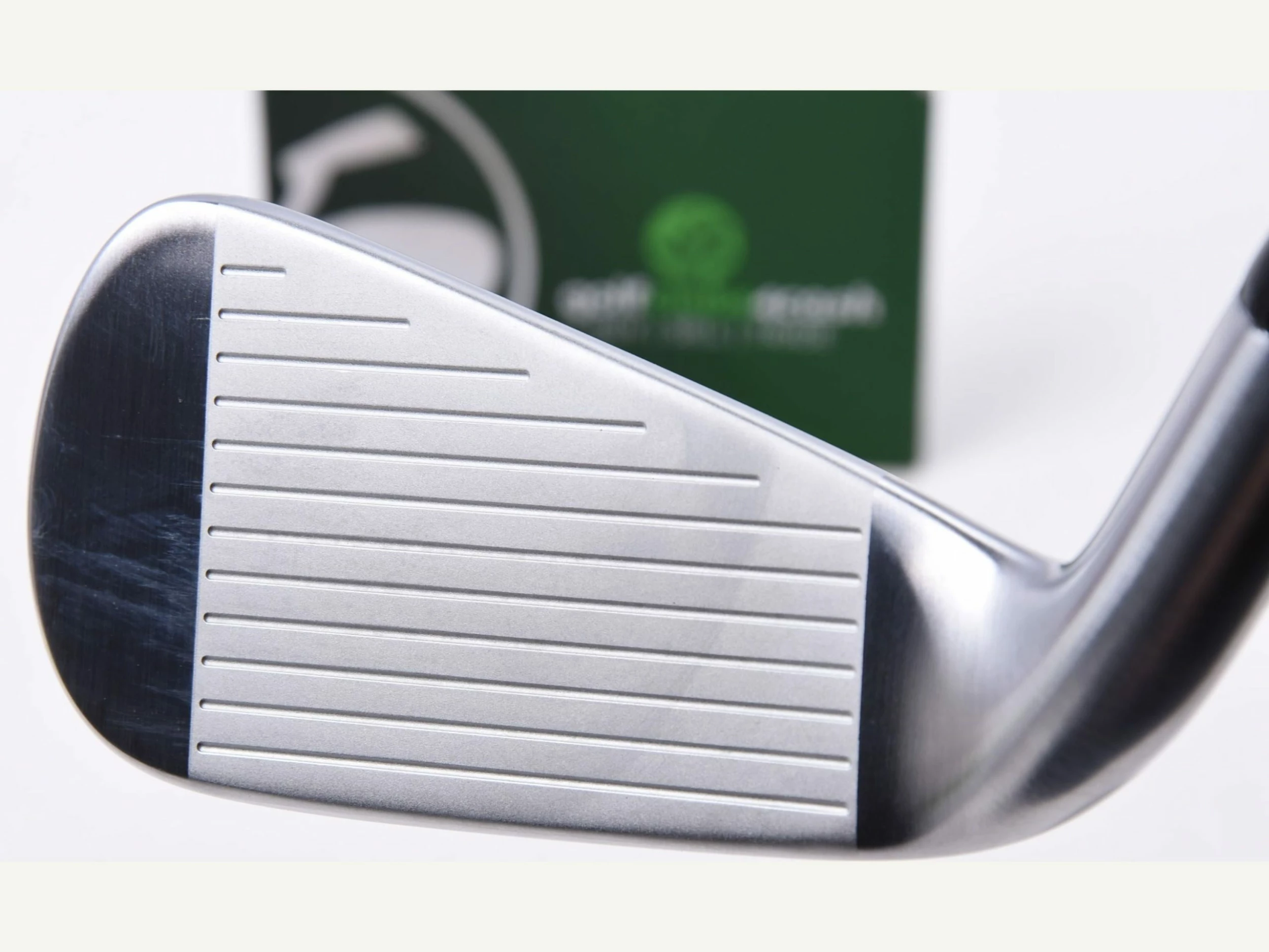 Titleist U-510 #4 Iron / 22 Degree / Regular Flex Hzrdus Smoke Black 80g HY 4 Titleist U-510 #4 Iron / 22 Degree / Regular Flex Hzrdus Smoke Black 80g HY - Image 2