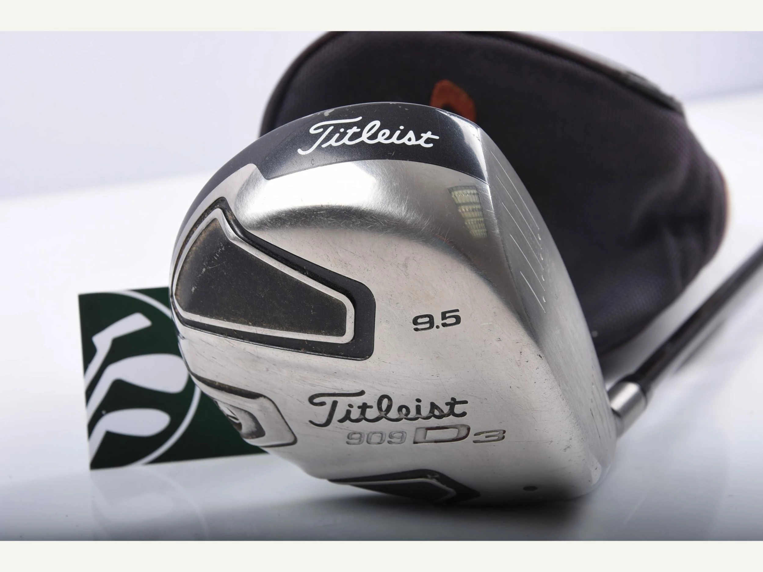 Titleist 909 D3 Driver / 9.5 Degree / Stiff Flex Aldila VooDoo Shaft 3 Titleist 909 D3 Driver / 9.5 Degree / Stiff Flex Aldila VooDoo Shaft