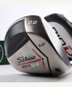 Titleist 907 D2 Driver / 9.5 Degree / Regular Flex Grafalloy ProCustom Shaft