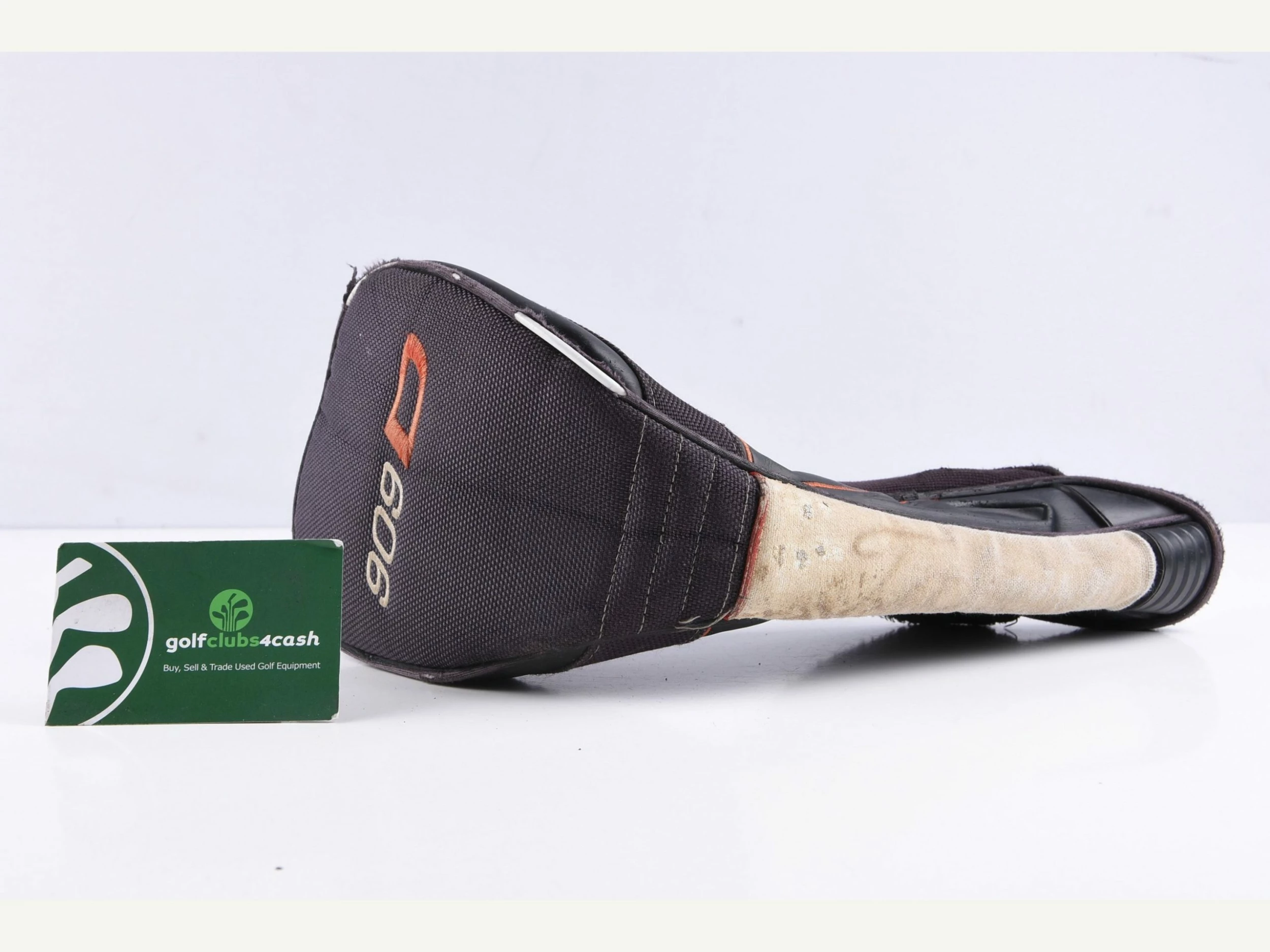 Titleist 907 D2 Driver / 10.5 Degree / Regular Flex Diamana 65 Shaft 11 Titleist 907 D2 Driver / 10.5 Degree / Regular Flex Diamana 65 Shaft - Image 9