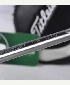 Titleist 915 D2 Driver / 10.5 Degree / Regular Flex Diamana Blue Board S83 Shaft -Cheap Fairway Woods Store DSC 2820 b3c8f837 6239 40ae 8ce6 d8dadfeac8c4