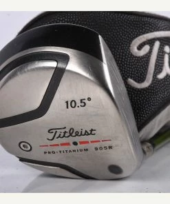 Titleist 905 R Driver / 10.5 Degree / Regular Flex Aldila NV Green 65 Shaft