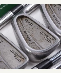 Titleist 704.CB Irons / 3-9 / Stiff Flex Dynamic Gold S300 Shafts