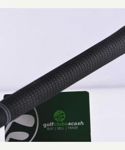 Titleist 915 D2 Driver / 10.5 Degree / Regular Flex / Aerotech Steelfiber Ss75 -Cheap Fairway Woods Store DSC 5553 b9a335b4 2772 4348 9690 5b81bdf221f0