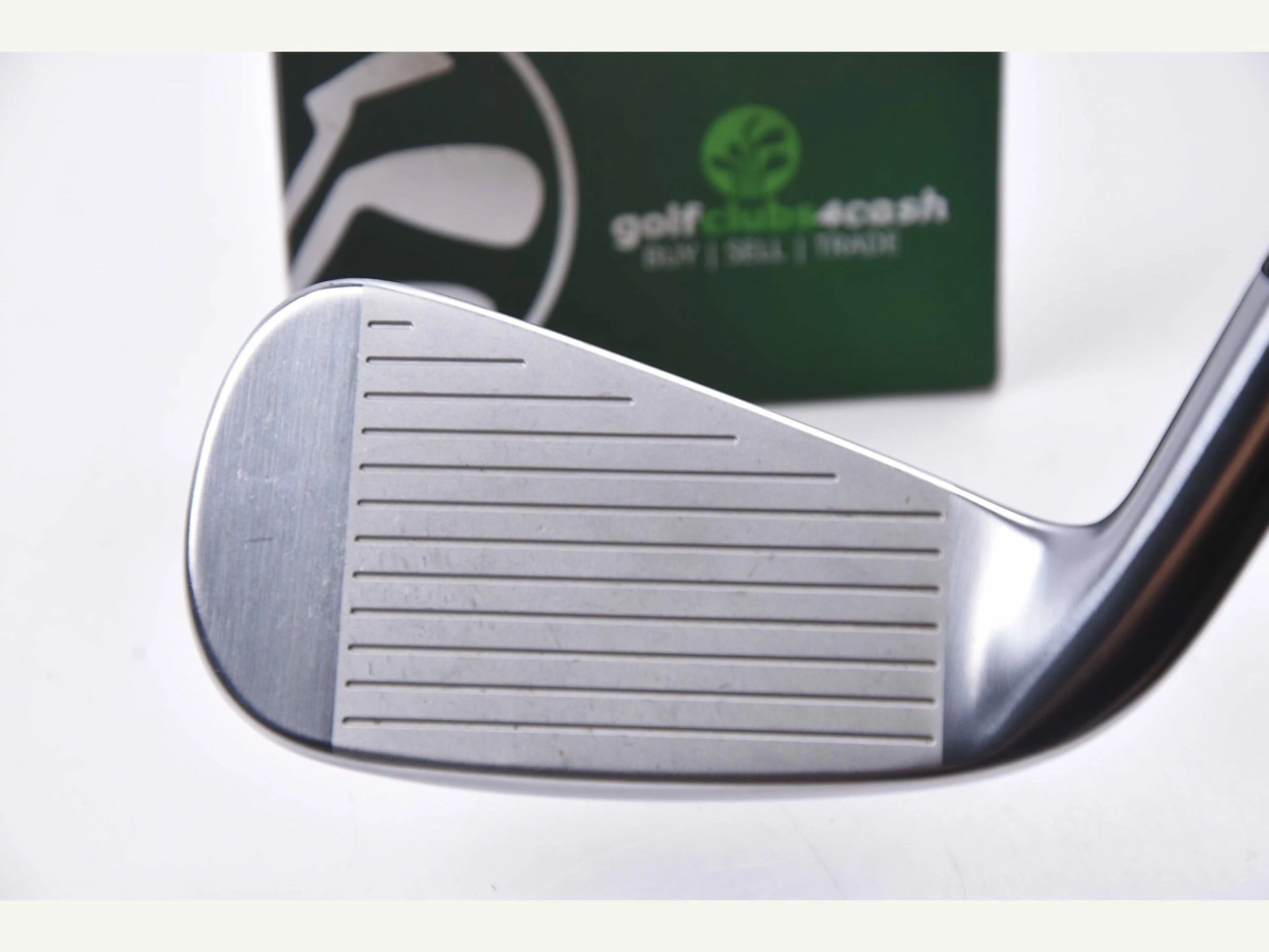 Titleist U505 #4 Hybrid / 22 Degree / Regular Flex Hzrdus Smoke Black RDX 80 4 Titleist U505 #4 Hybrid / 22 Degree / Regular Flex Hzrdus Smoke Black RDX 80 - Image 2