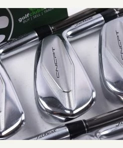 Titleist CNCPT CP.02 Irons / 5-PW / Regular Flex UST Mamiya Recoil 65 F3